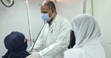 الكشف على 1657 مواطنا خلال قافلة طبية مجانية بقرية الوفائية بالبحيرة