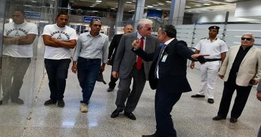 محافظ جنوب سيناء يتفقد إنجاز الأعمال الخاصة بتوسعات مطار شرم الشيخ الدولى