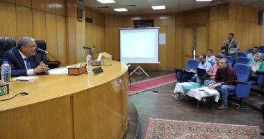 محافظ المنيا يتابع معدلات تنفيذ مشروعات المبادرة الرئاسية "حياة كريمة"