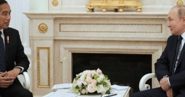خلال مباحثات.. بوتين: سياسات الغرب الاقتصادية غير الخاضعة للمراقبة سبب اختلال سوق الغذاء ولا نمنع تصدير الحبوب من أوكرانيا.. والرئيس الإندونيسى: سلمت بوتين رسالة من زيلينسكى ومستعدون لتطبيع العلاقات بين الطرفين