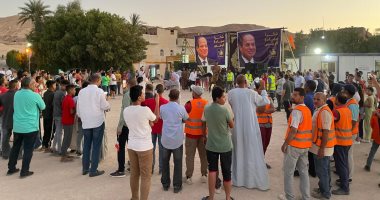 احتفالات ذكرى 30 يونيو.. السياح يستمتعون بحلقات التحطيب بمطار البالون بالأقصر "مباشر"