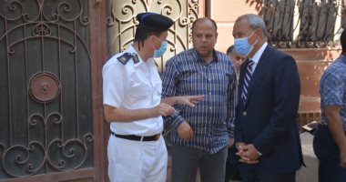 محافظ القليوبية يشهد إزالة أدوار مخالفة وبناء بدون ترخيص لمبنى سكنى ببنها