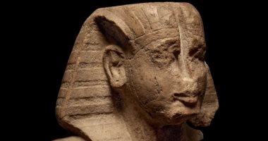 عرض رأس تمثال فرعونى من الحجر الجيرى بـ 20 ألف جنيه استرلينى فى مزاد عالمى