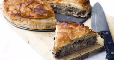 قبل ما تاكلها فى عيد الأضحى.. يا ترى صينية الرقاق أصلها إيه؟