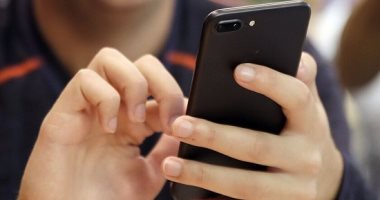 بسيط ولا غامض ولا مهووس بالنظافة.. اعرف شخصيتك من لون موبايلك