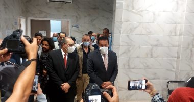 وزير التعليم العالى يتفقد مستشفى الأورام ومركز إسعاف الإسماعيلية.. صور