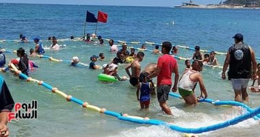 مشاهد من افتتاح أول شاطئ للمكفوفين على مستوى الجمهورية فى الإسكندرية