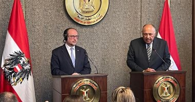 وزير الخارجية: الحوار هو السبيل للدفع نحو إجراء انتخابات رئاسية وتشريعية فى ليبيا.. وزير خارجية النمسا: ندعم موقف مصر فى قضية سد النهضة.. "شالنبيرج": تدفق النيل لا يخص دولة واحدة ولا يجب لأى دولة احتلال النهر 