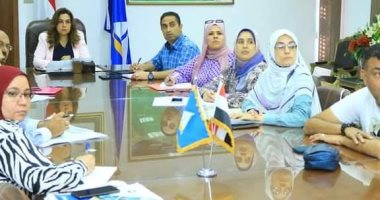 محافظ دمياط تبحث موقف إنشاء شبكة طرق مشروع تطوير عواصم المدن برأس البر