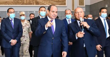 الرئيس السيسى يفتتح ويستقل القطار الكهربائى LRT ويستعرض البنية الإنشائية لمحطة بدر.. يلتقط صورة تذكارية بمحطة عدلى منصور.. ووزير النقل يكشف تفاصيل الخط الـ6 للمترو: يبدأ من الخصوص وحتى المعادى الجديدة