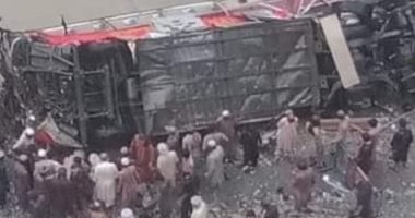 مصرع 19 شخصا فى سقوط حافلة بواد عميق جنوب غرب باكستان