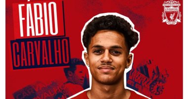 فابيو كارفالو يصل ليفربول ويقضى يومه الأول فى مركز التدريب.. فيديو