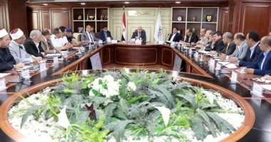 محافظ بنى سويف يطالب بوضع لوحة تعريفية بالشهيد تخليدا لتضحيته وترسيخا لقيم الولاء