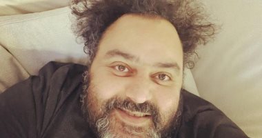 شيكو يهنئ نفسه بعيد ميلاده: شعر محمد صلاح ودقن مجدى تختوخ.. كل سنة وأنا طيب 