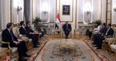 رئيس الوزراء يشيد بالشراكة المتميزة مع بنك الاستثمار الأوروبى