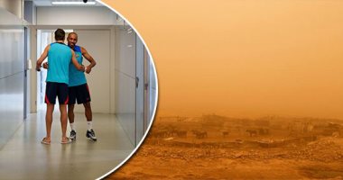 صور وفيديو.. العالم هذا المساء.. إطلاق نار على موكب بولاية إلينوي أثناء الاحتفال بيوم الاستقلال الأمريكي.. عواصف رملية شديدة تضرب العراق وزيادة كبيرة فى حالات الاختناق.. انطلاق استعدادات برشلونة للموسم الجديد