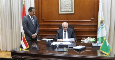 محافظ الجيزة يهنئ أوائل الدبلومات الفنية من أبناء المحافظة