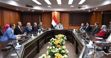 وزير الرياضة يبحث آخر استعدادات استضافة مصر لبطولة العالم للسلاح