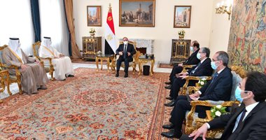 الرئيس السيسى يستقبل سلطان الجابر ويرحب بزيادة الاستثمارات الإماراتية فى مصر.. وزير الصناعة الإماراتى: المناخ الاستثمارى الجاذب فى القاهرة يوفر فرصاً متنوعة للاستثمارات الأجنبية بمنطقة الشرق الأوسط وأفريقيا