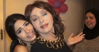 الفنانة نبيلة عبيد تهنئ ابنة شقيقتها أميرة هانى بعيد ميلادها.. صور
