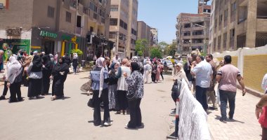 انتظام أعمال لجان امتحان الديناميكا لطلاب الثانوية العامة بالقليوبية.. صور