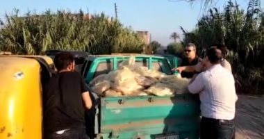 ضبط 5430 رغيفا مدعما فى توك توك مهرب من فوه مطوبس.. فيديو