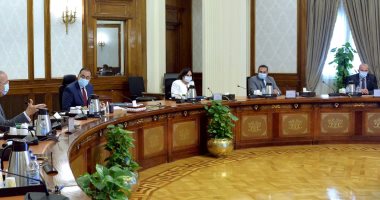 رئيس الوزراء يستعرض المخطط العام لمشروع "العلمين ريفييرا" السياحى