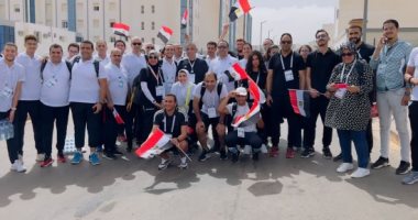 بعثة مصر تتوجه إلى ملعب مباراة منتخب اليد وإسبانيا لدعم الفراعنة فى النهائى .. صور 