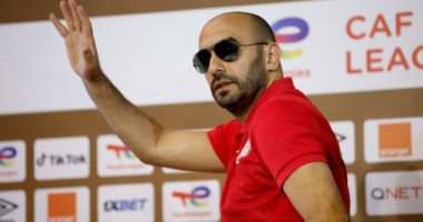 الوداد المغربي يفاوض ألكسندر سانتوس لخلافة الركراكي 