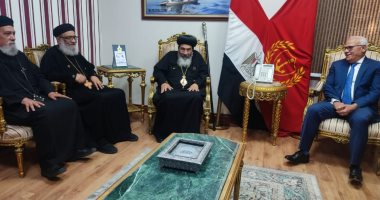 برئاسة مطران بورسعيد.. وفد كنسي يزور الديوان العام للمحافظة لتقديم التهنئة بالعيد