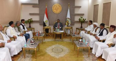 محافظ مطروح يستقبل المهنئين بمناسبة عيد الأضحى المبارك.. صور 