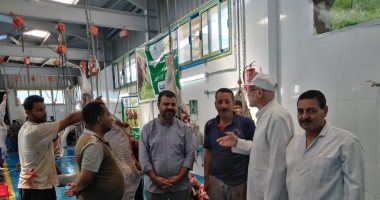 محافظ الغربية يتابع عمليات ذبح الأضاحى بالمجان بمجازر المحافظة