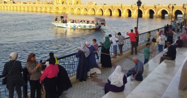 توافد الزوار على حدائق القناطر الخيرية للاحتفال بعيد الأضحى المبارك.. صور