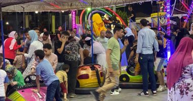 إقبال على حديقة صنعاء والملاهى والحديقة المركزية المجانية بكفر الشيخ.. صور