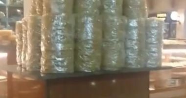 المشبّك الدمياطى عامل قلبان فى العيد.. شوف إزاى تشتريه بسعر كويس من رأس البر