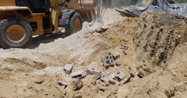 تنفيذ إزالات لحالات بناء مخالف بمنطقة خدمات المساعيد غرب العريش 
