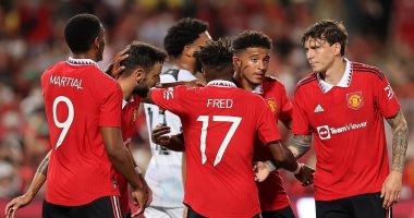 رونالدو على مقاعد بدلاء مانشستر يونايتد ضد برايتون فى الدوري الإنجليزي