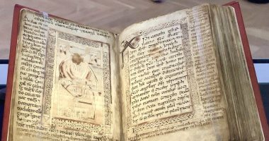 طرح أقدم مخطوطة اسكتلندية فى معرض إبردين للفنون