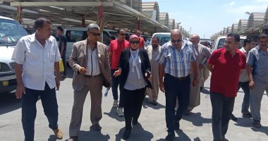 جولات متعددة لتفقد مواقف السيارات ومحطات الوقود بكفر الشيخ.. صور