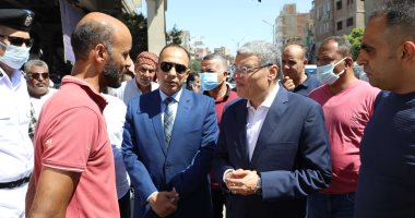 محافظ المنيا يتابع انتظام العمل بمواقف السيارات والالتزام بالتعريفة الجديدة ..صور