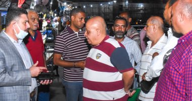 سكرتير عام محافظة الإسكندرية يتفقد مواقف سيارات الأجرة لمتابعة تطبيق التعريفة الجديدة