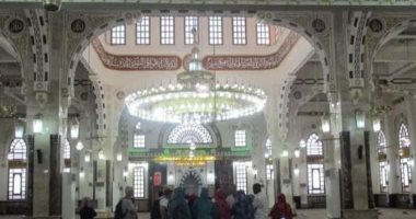 يزوره المئات يوميا.. مسجد الميناء الكبير أهم مزار سياحى إسلامى بالغردقة.. صور
