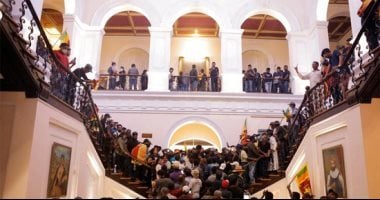 باختصار.. أهم الأخبار العربية والعالمية حتى الظهيرة.. 9 دول تشارك فى العرض العسكرى بمناسبة العيد الوطنى لفرنسا.."إف دى إيه" الأمريكية توافق على لقاح رابع ضد كورونا.. وإحباط محاولة تهريب 2 مليون حبة مخدرة للكويت