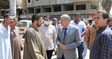 محافظ المنيا يتابع انتظام العمل بمواقف السيارات والالتزام بالتعريفة الجديدة.. صور
