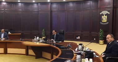 رئيس الوزراء: المواطن اللى دخله 2500 جنيه معفى من الضرائب