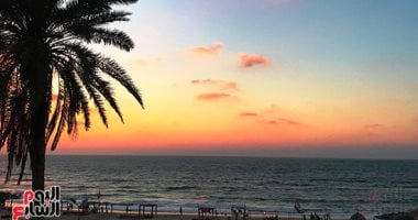 مصيف العريش.. أرخص شاطئ شعبى فى مصر تستمتع فيه بالبحر.. فيديو وصور