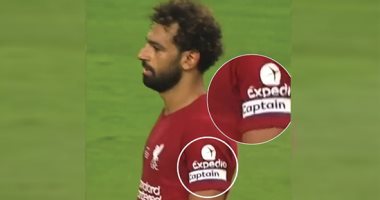 محمد صلاح يرتدى شارة قيادة ليفربول فى مواجهة كريستال بالاس.. صور