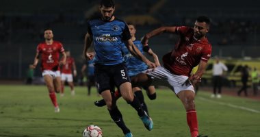 عبد الله السعيد وصبحى ولاكاى فى هجوم بيراميدز أمام الأهلي