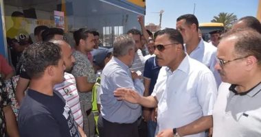 محافظ مطروح: إجراءات رادعة ضد أى محاولات لاستغلال الركاب