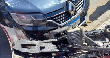 تهشم 4 سيارات ملاكى فى حادث مرورى بشارع التسعين بالتجمع.. صور
